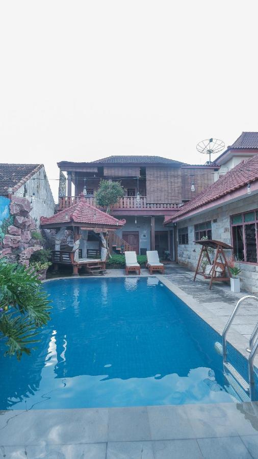 Marry Ind Gunung Kawi Guest House Malang Bumirejo Εξωτερικό φωτογραφία